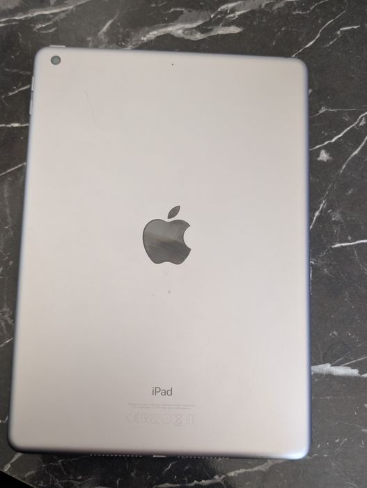 Ipad | 5th Gen | Wifi Only | 32 GB | IOS 16 |