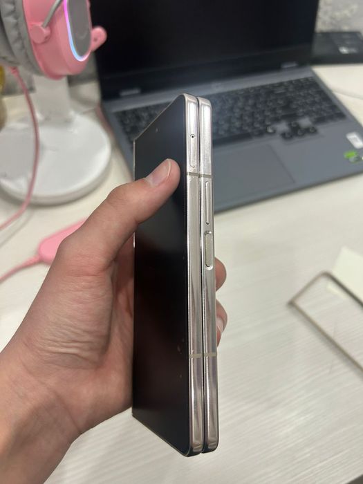 Самсунг фолд 4 в идеале