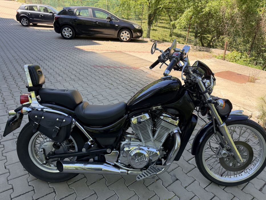 Suzuki intruder vs 600