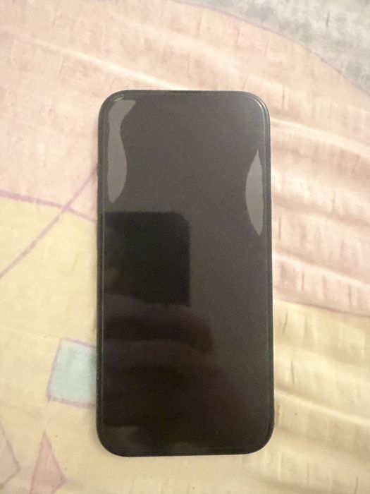 Vănd Iphone 15 nu accept schimb!