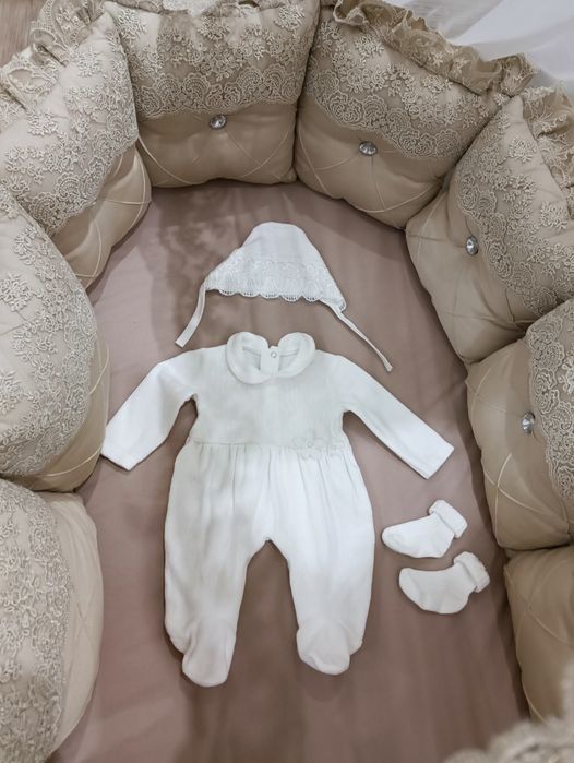 Продам,бортики,мобиль и балдахин.