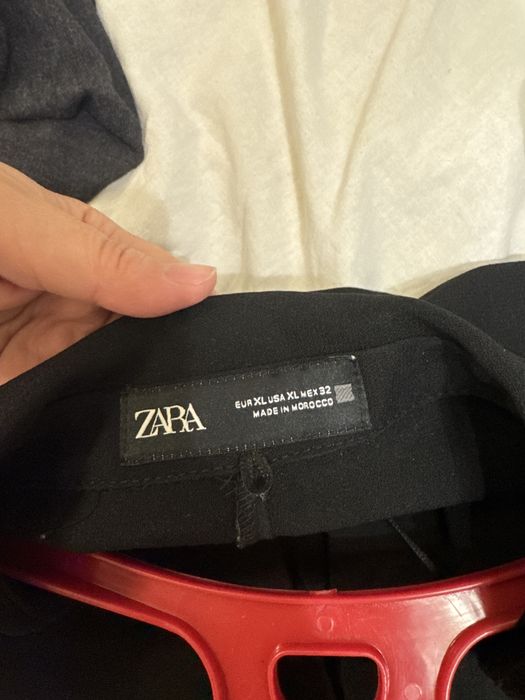 Черное длинное платье ZARA