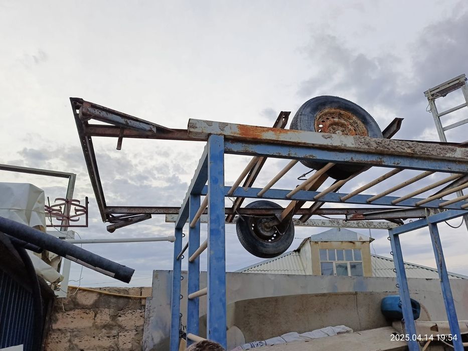 Лодка с прицепом