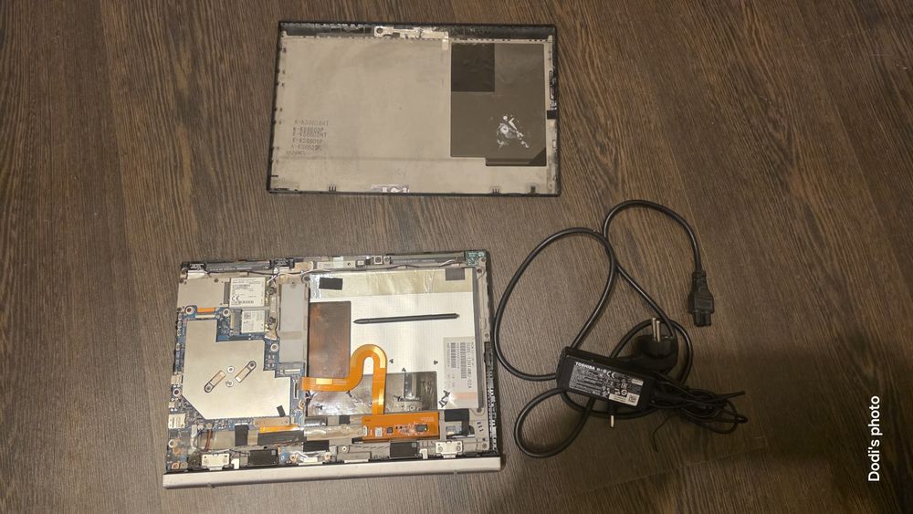 Vând Toshiba Portege Z20t-C, laptop/tableta pentru piese