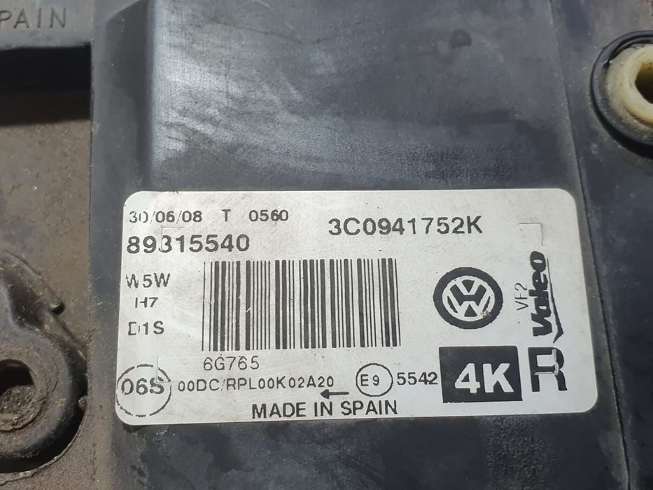 Far dreapta 3c0941752k Volkswagen Passat B6 (2005 - 2010) 2.0 tdi CBBB