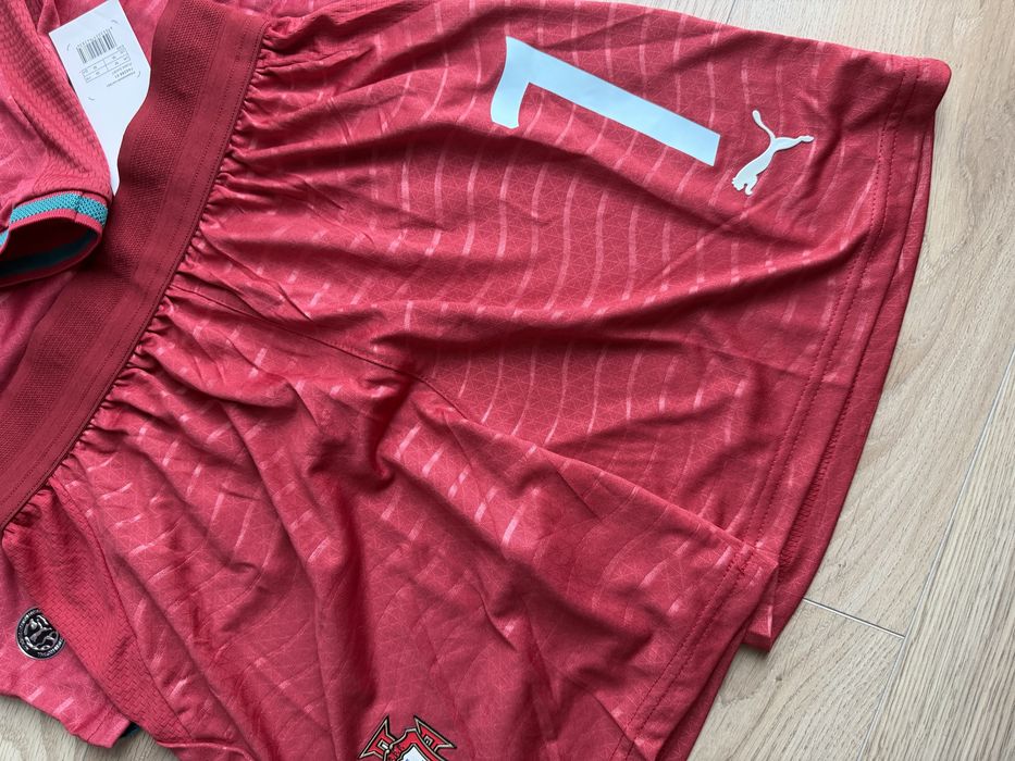 Set tricou de fotbal cu pantaloni scurti Puma Portugalia Cr7 Cristiano Ronaldo 7 marime M nou