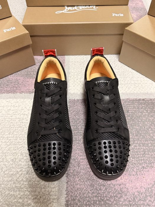 Christian Louboutin обувки