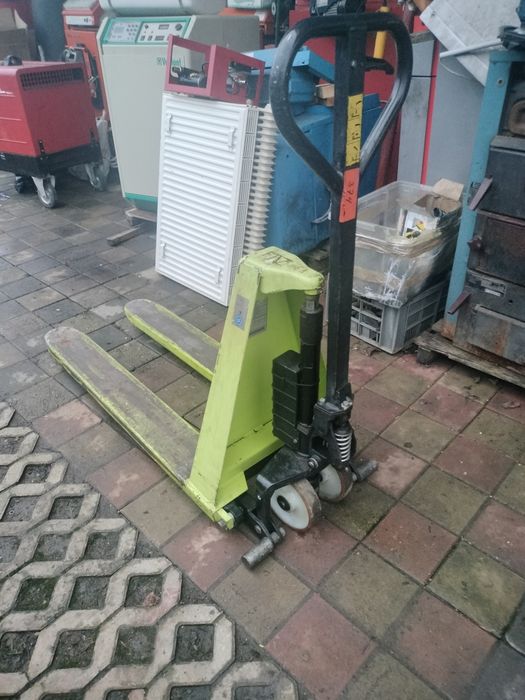 Vând transpalet hidraulic foarfeca.