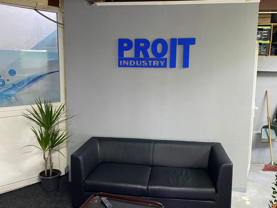 Litere polistiren volumetrice