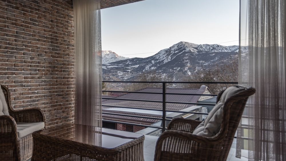 Hi-Tech дача ижарага берилади!