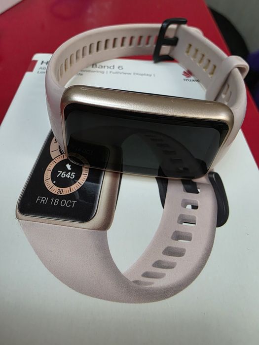 Фитнес браслет  Huawei Bend 6