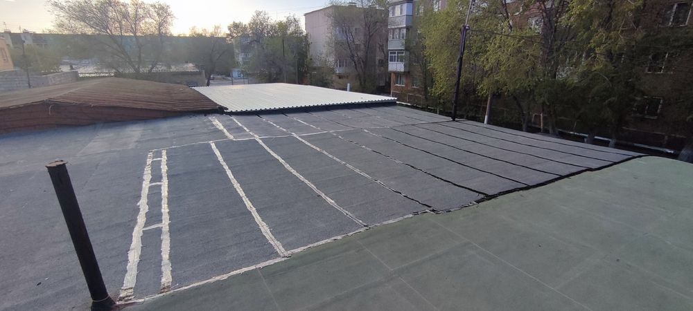 Покрытие и ремонт крыши.