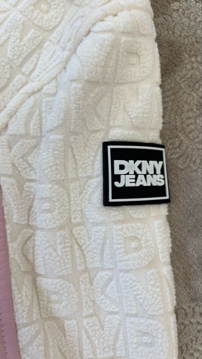 DKNY яке за момиче 18-24м.
