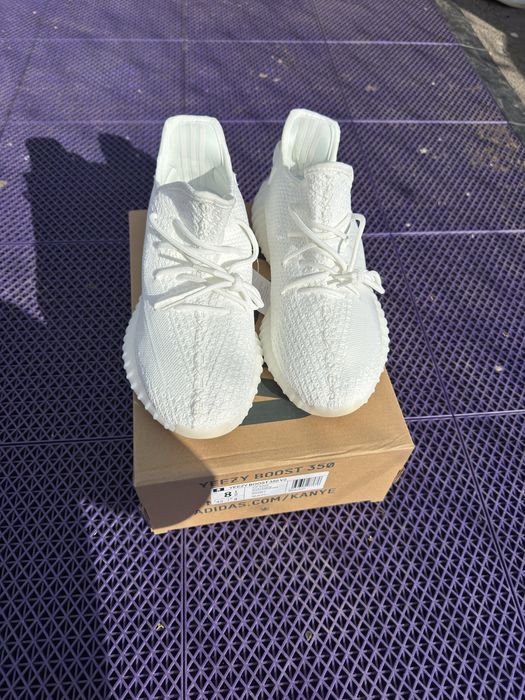 Yeezy 350v2 Triple White