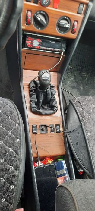 Продам Мерседес E 200