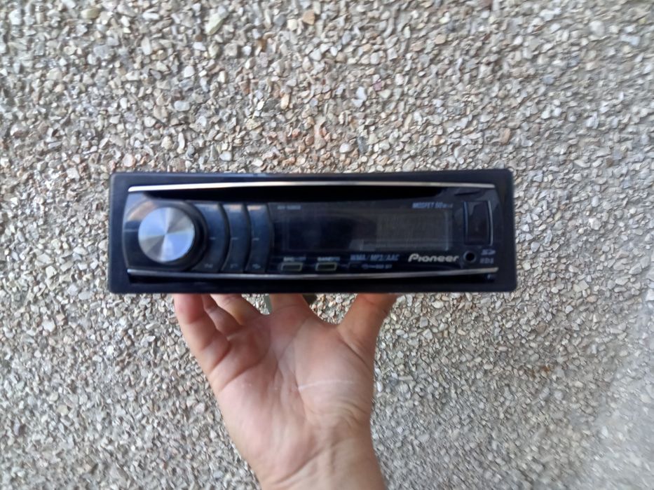 Продам Pioneer DEH-6350SD в хорошем состоянии.