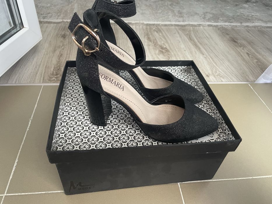 Недорого туфли б/у,  но в состоянии новых, удобные, лёгкие.