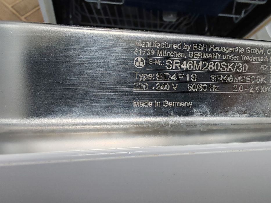 Тясна свободно стояща съдомиялна Сименс Siemens Made in Germany 45 см  2 години гаранция!