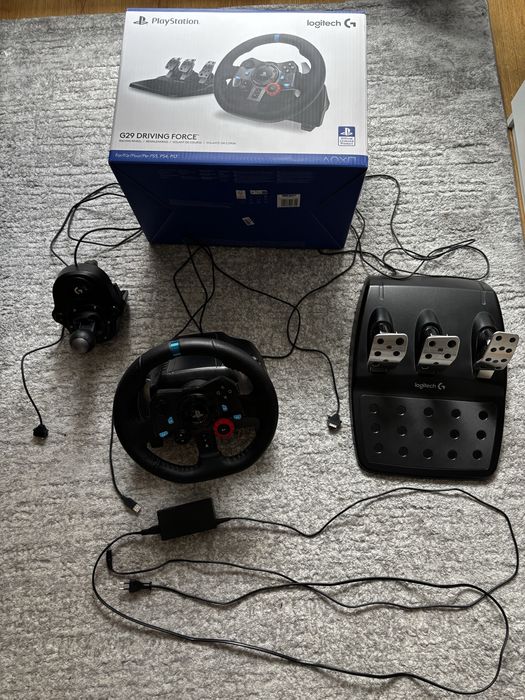Volan Logitech G29 + Schimbător + Cutie (PS5 / PS4 / PC)