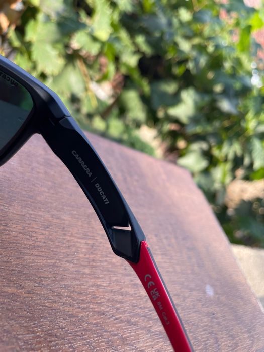 Слънчеви очила Carrera