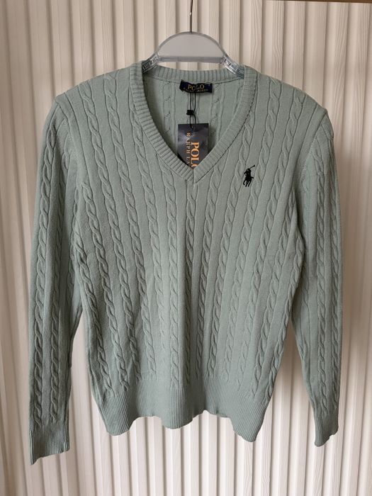 Пуловери POLO и DIOR