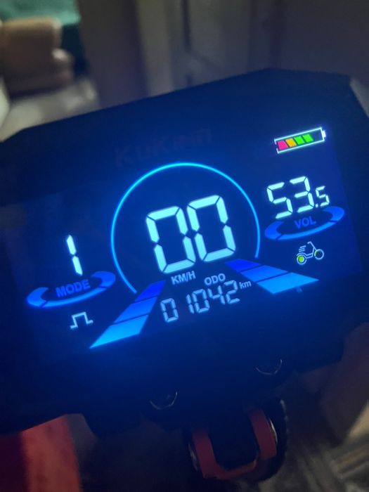 Vând trotinetă kukirin G2 pro
