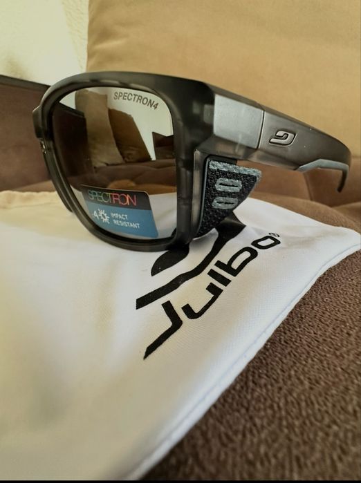 Julbo Shield слънчеви очила
