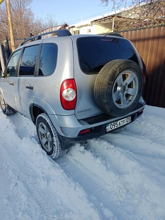 Шевроле нива 2010