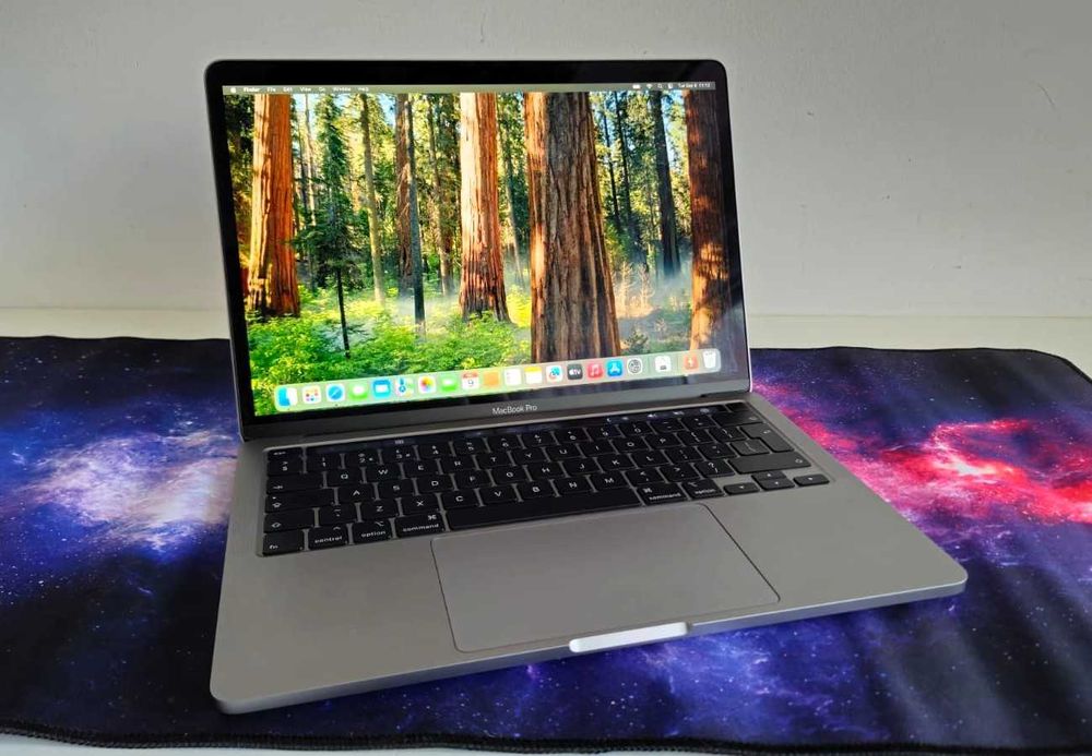 MacBook Pro 13 2020  Intel Core i5 2GHz, 16 GB RAM 512SSD - CA NOU!