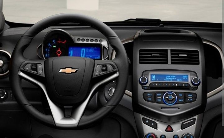 Продам шевроле авео 2013