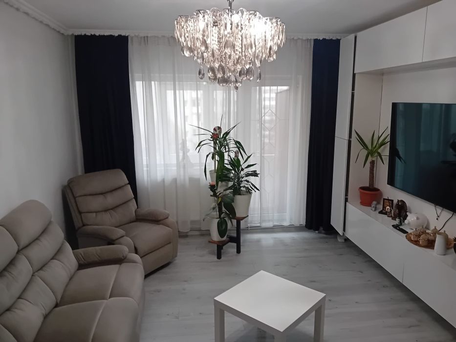 Închiriez apartament 2 camere