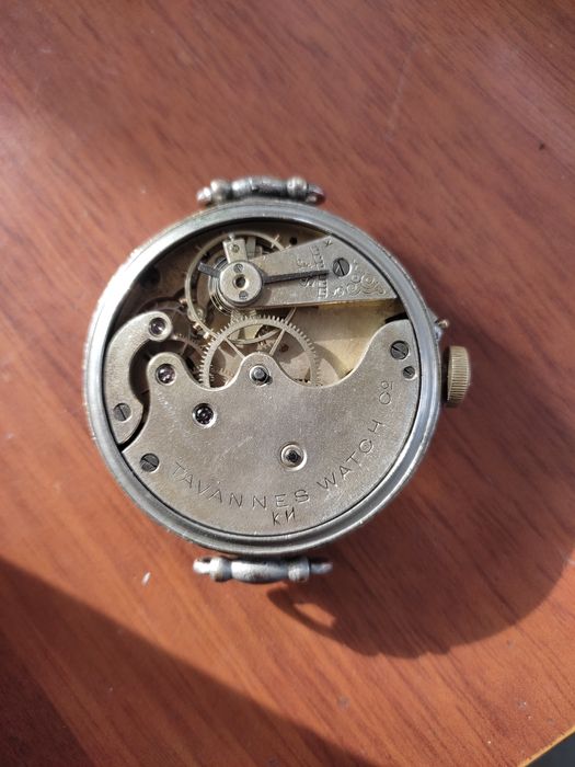 Продаю часы антиквариат. Швейцария.(TAVANNES WATCH GO)