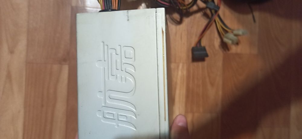 Блок питания Huntkey LW-6350BF 300W