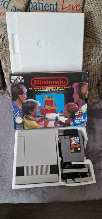 Nintendo Entertainment System (NES)