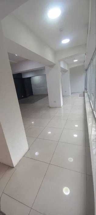 Продается коммерческое помещение на Ц-7 (ЦУМ, книжные ряды)