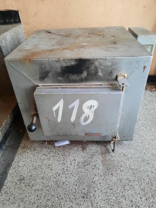 Електрическа пещ за термообработка