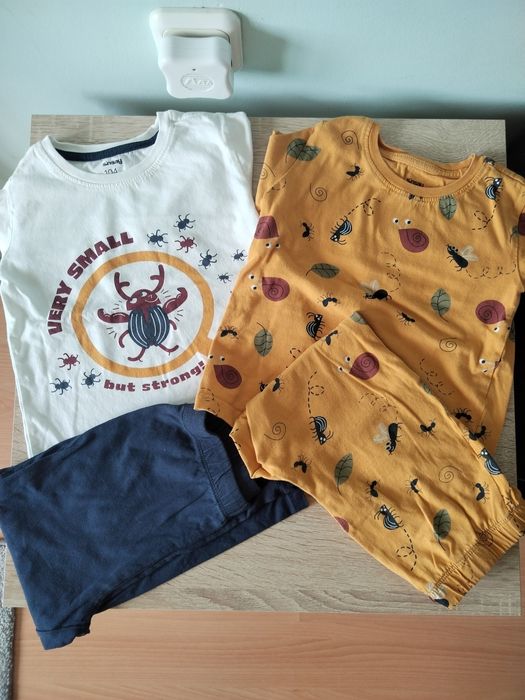 Комплект дрехи за момче размер и пижами 104