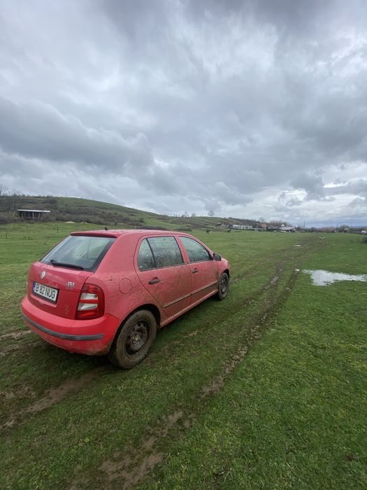 Vînd Skoda fabia 1