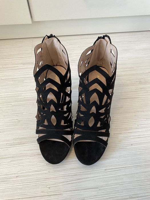 Pantofi cu toc negri 37