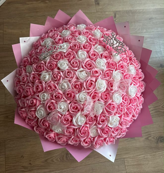 Aranjamente florale cu trandafiri din săpun