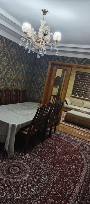 Gulobod chorsuda 2-3 qilinga 1etaj Xamma narsalari  bor Xamma sharoit