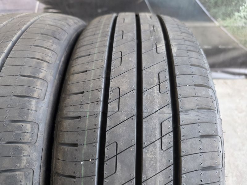 205/45/17 GOODYEAR 4бр