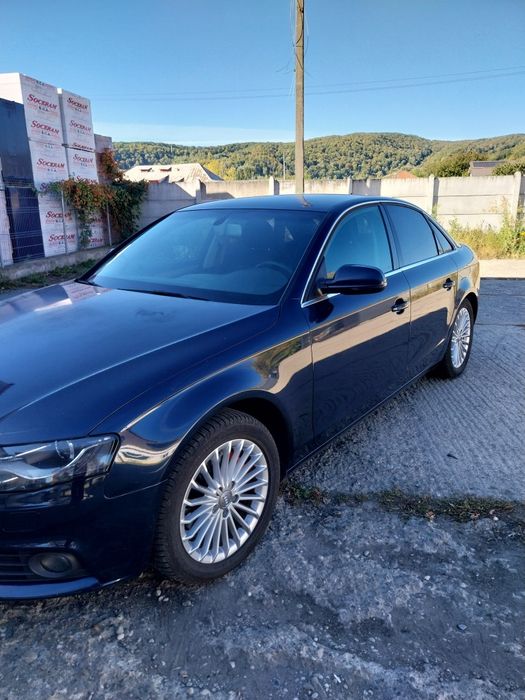 Vând Audi A4 model B8