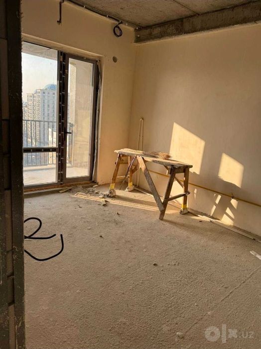"Bobur residence Yakkasaroy 2xonali KOROBKA SOTILADI 43м2"