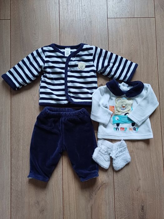 Дрехи за бебе ромпъри