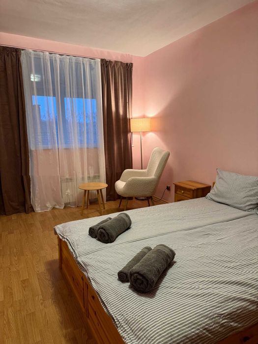 Дава се под наем Тристаен апартамент в София, Център - 89 кв.м за 1200 € - Снимка #4