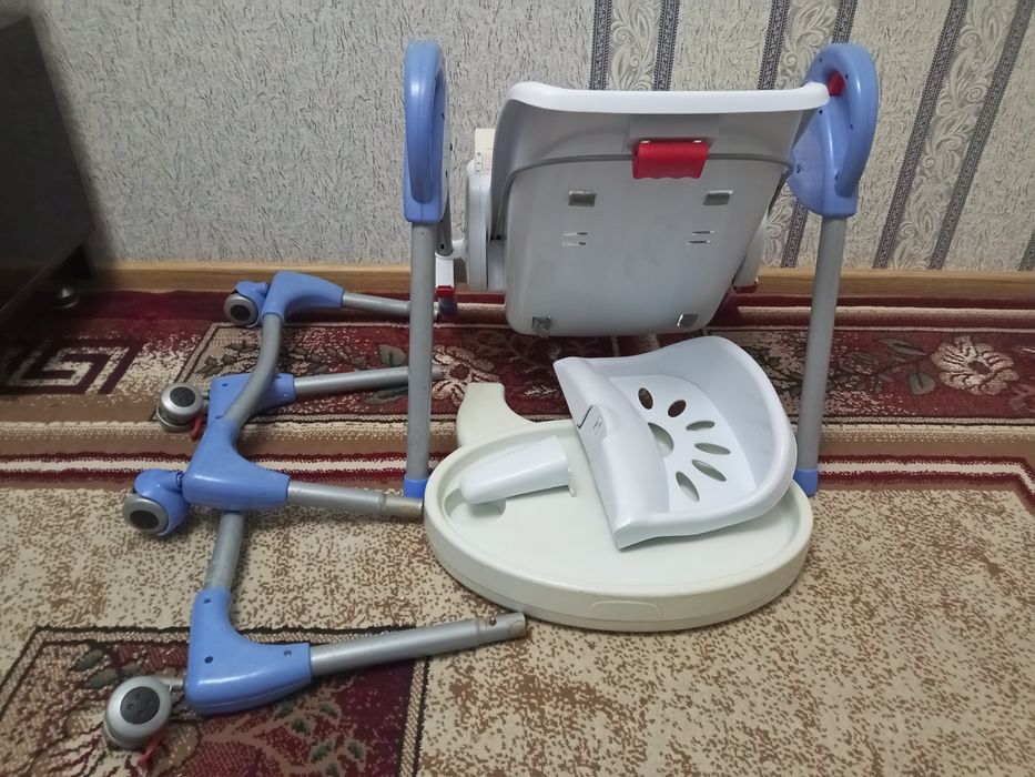 Продам детский стуль+стол.