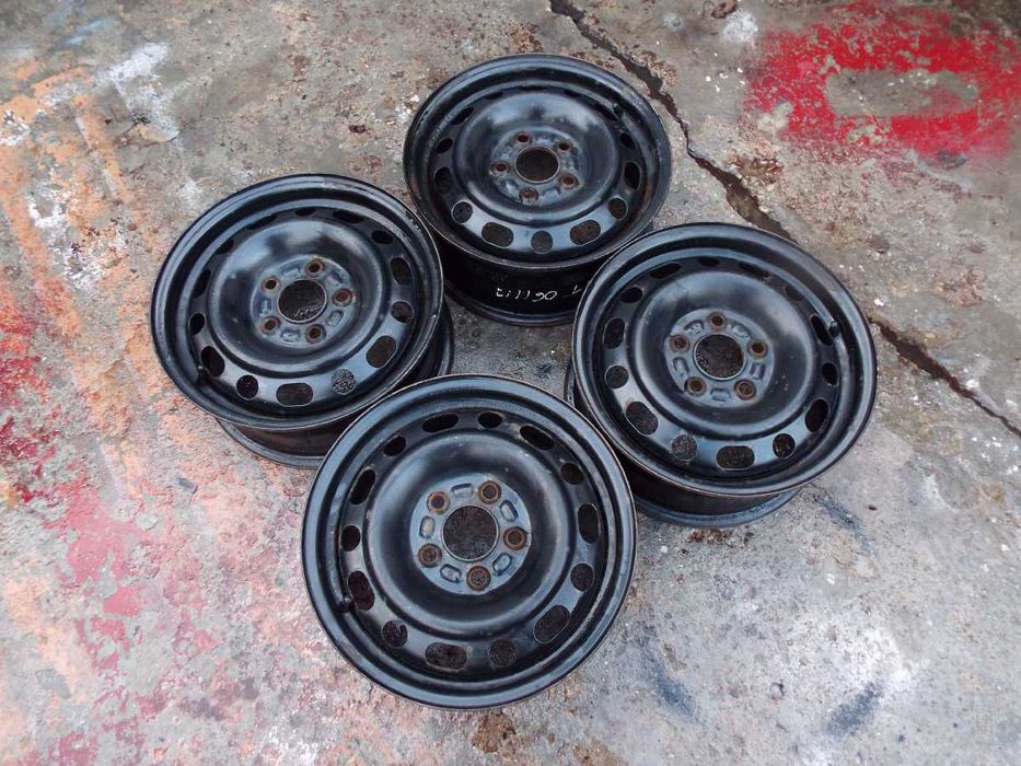 vand 4 jante de tabla pe 15" hyundai i30,kia ceed pret 500ron toate4