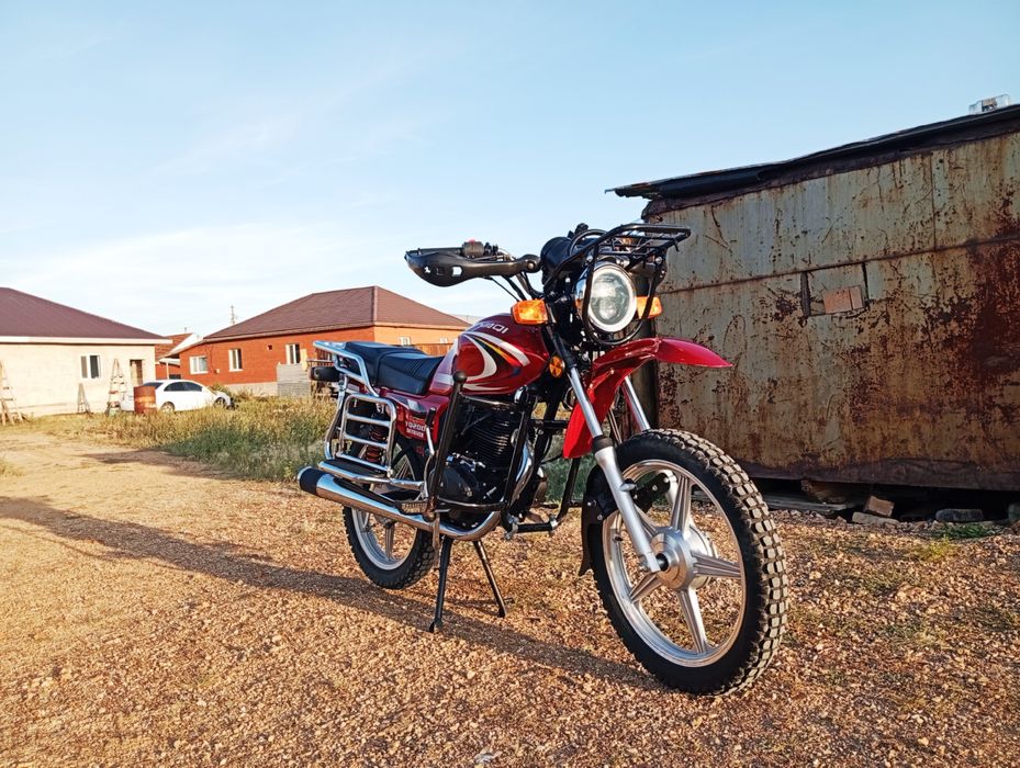 Продам мотоцикл Yaqi 200куб