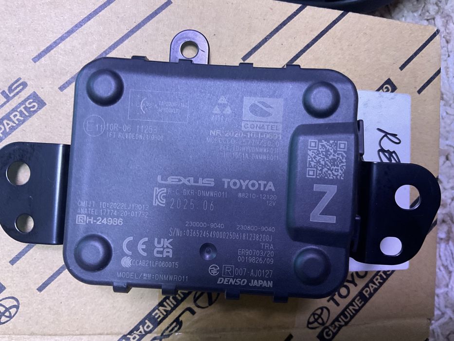 Emblema Toyota Corolla 2024